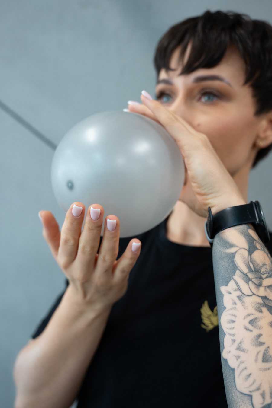 Praca z oddechem przy użyciu balonu podczas kursu treningu okołoporodowego