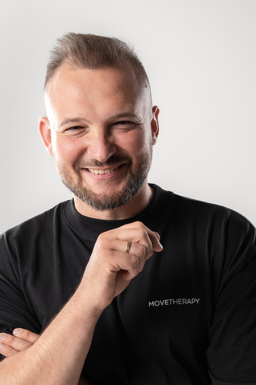 Marek Kuś — terapeuta ruchowy, twórca Akademii Move Therapy i prowadzący Somatic Movement Camp