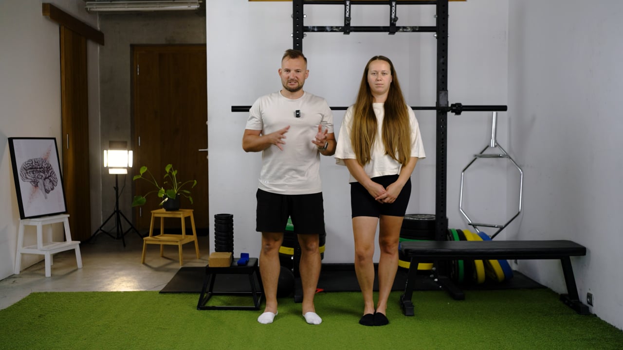 Praktyka podczas kursu Nowoczesny Trening Core i mięśni dna miednicy — kadr 2